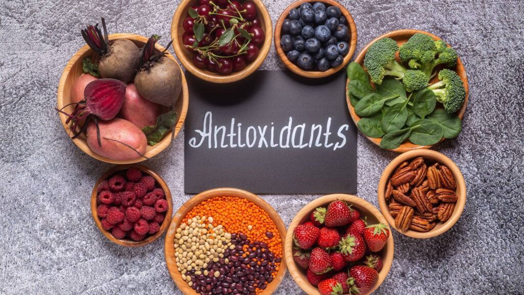 Alimentos ricos en antioxidantes y cómo incluirlos en tu dieta